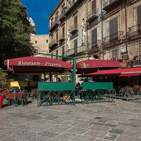 Vittorio Emanuele Apartment *